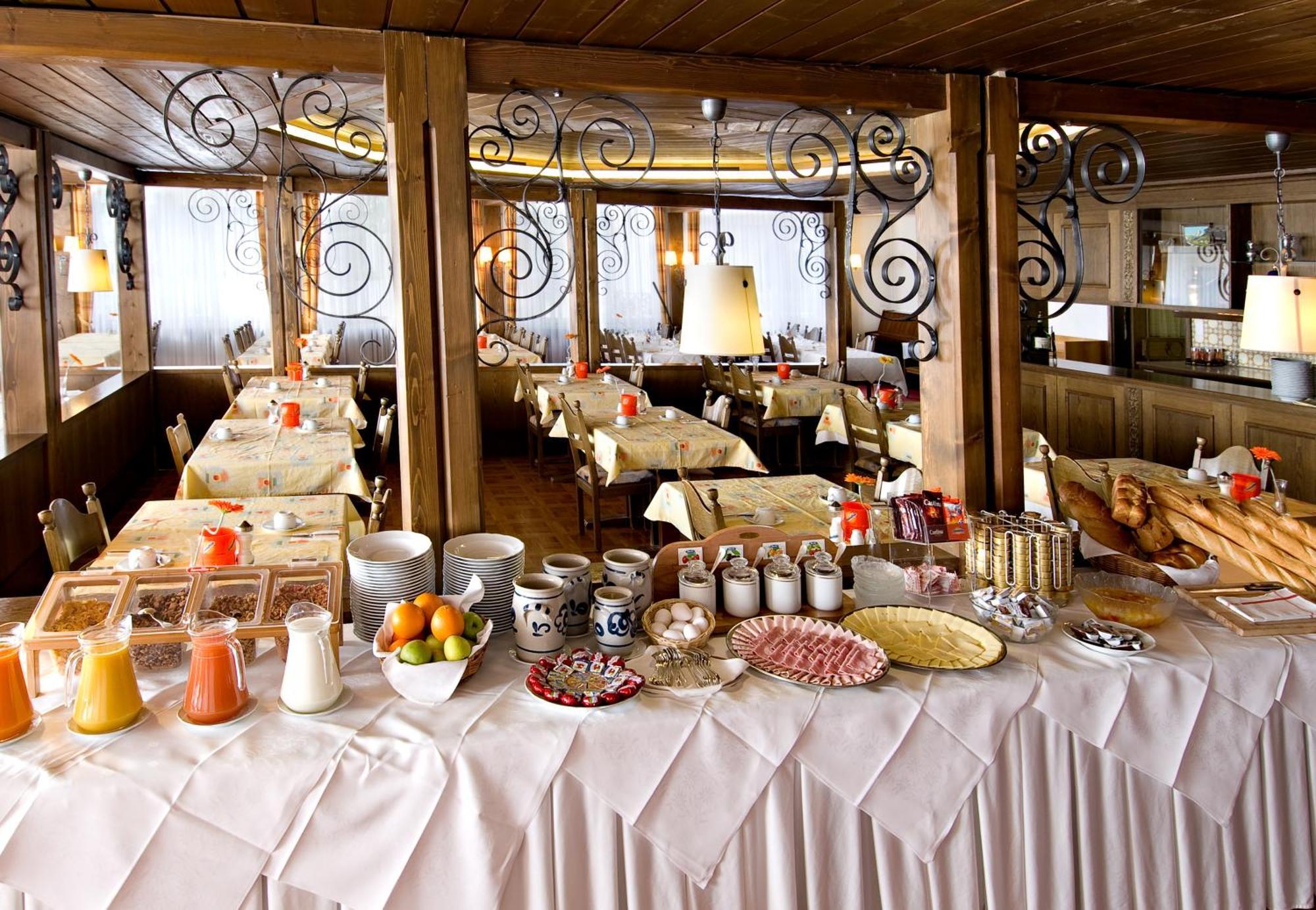 Gornergrat Dorf Hotel زيرمات المظهر الخارجي الصورة